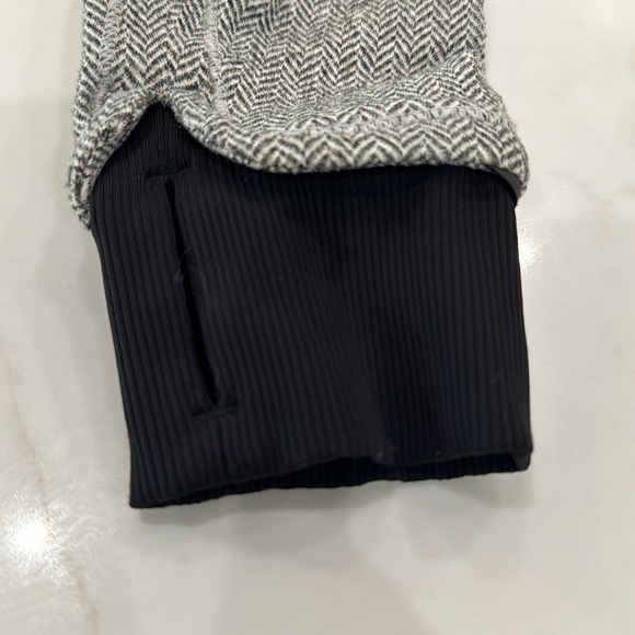 Lululemon quarter zip jacket - Picture 2 of 9